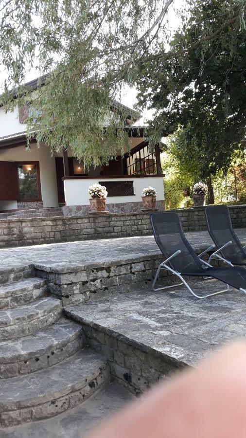 Hideaway Villa Bihac Exterior photo